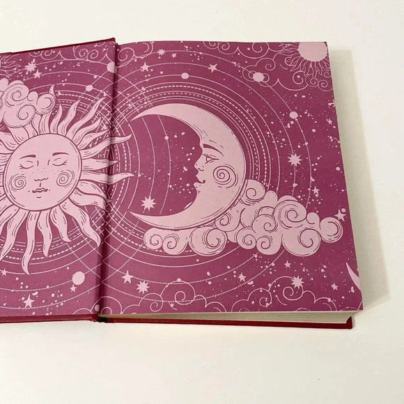 2022 The  Book of Tarot By Sahar Huneiei Palmer Hardcover Flaws - Picture 11 of 16